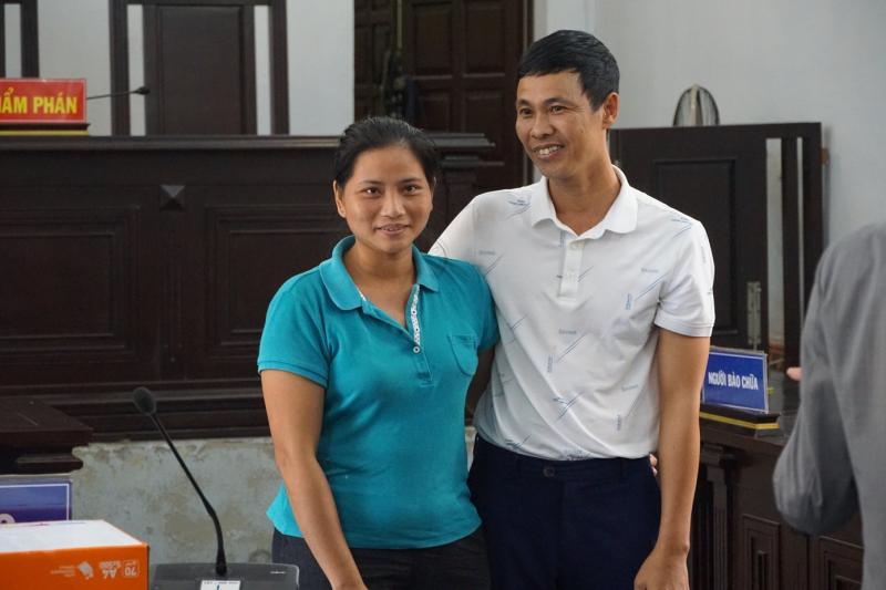 Vụ án gà lôi trắng: Anh nông dân bị tạm giam 4 tháng có được bồi thường?